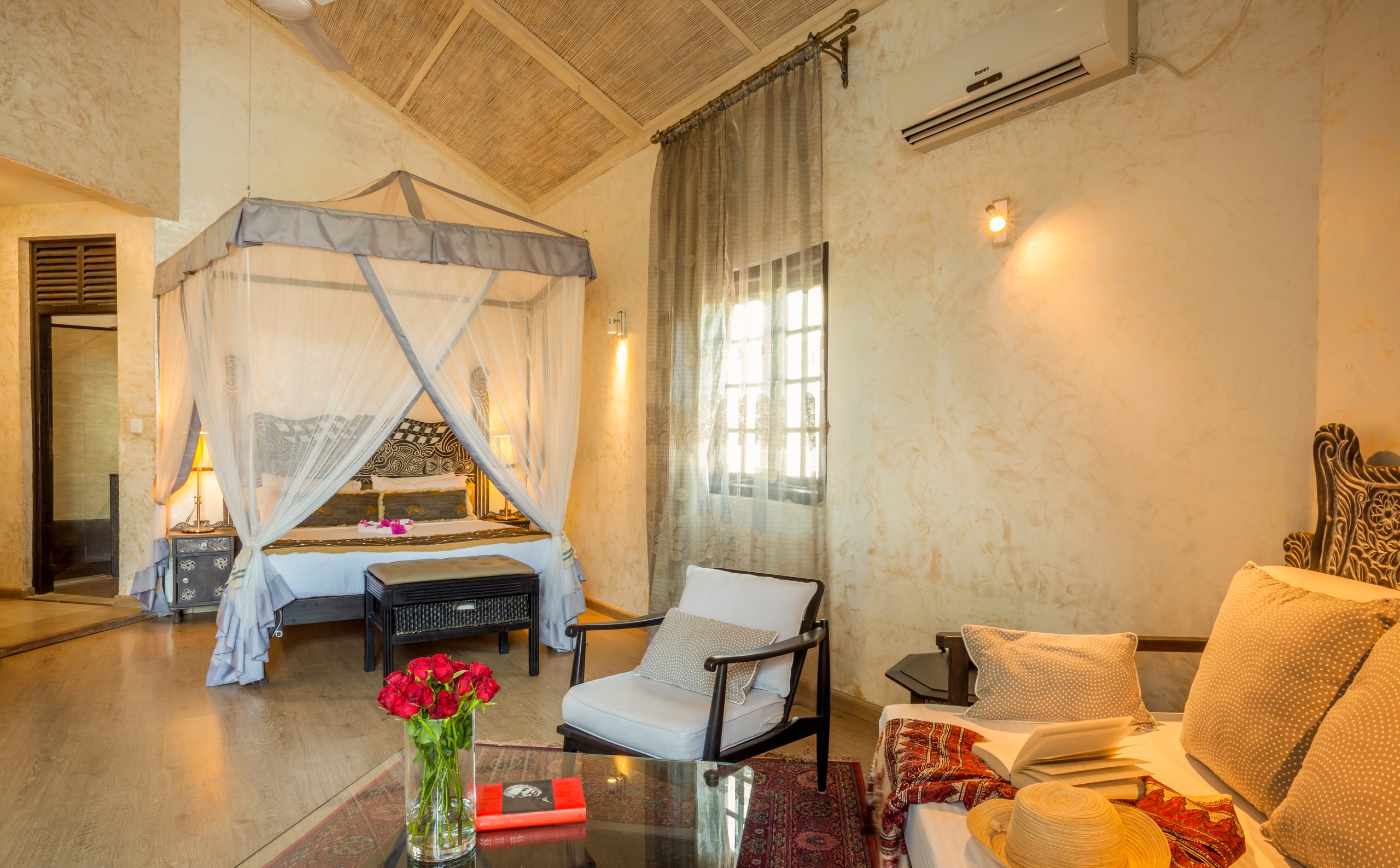 ROOM14_0276-2